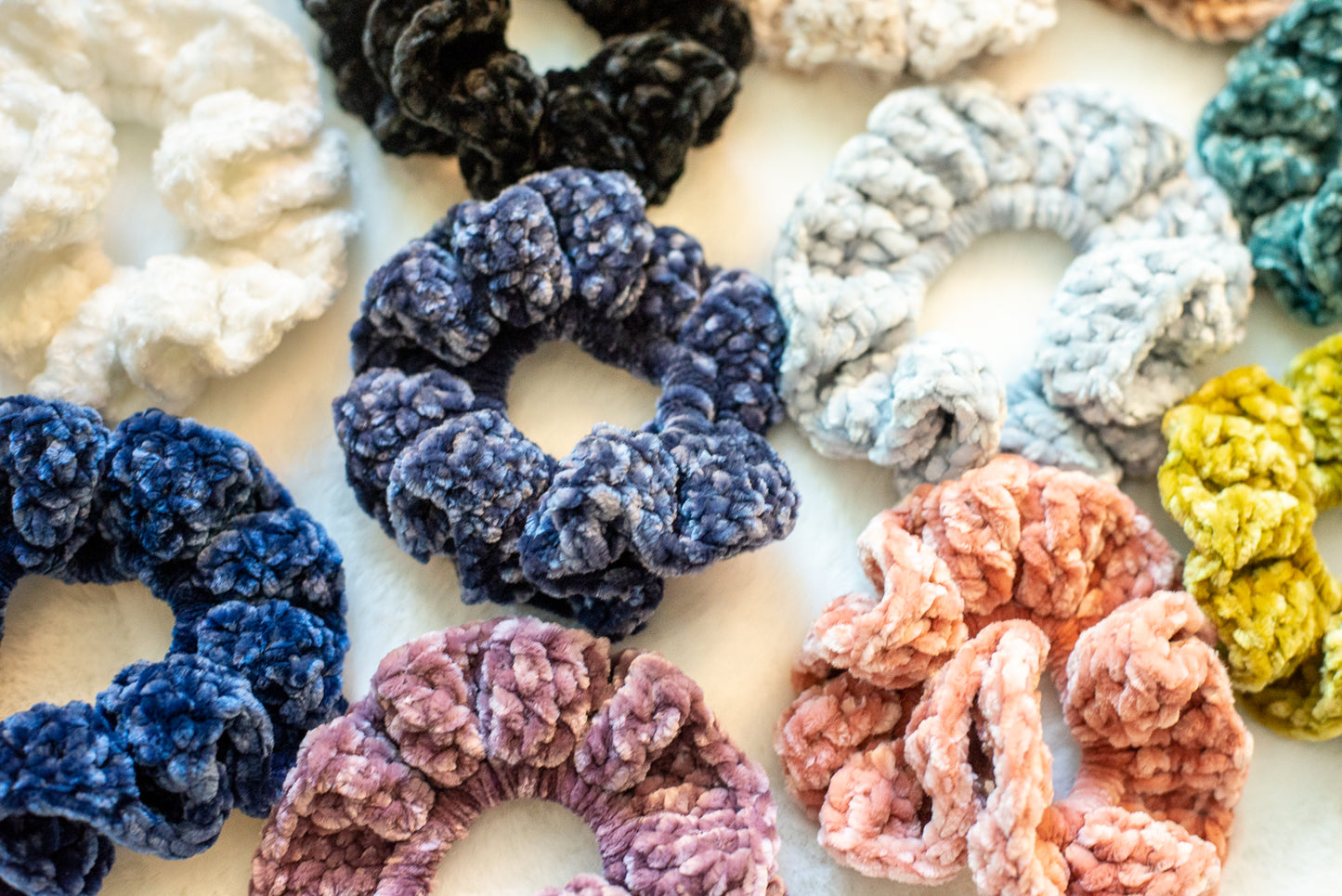 Jumbo Velvet Scrunchie