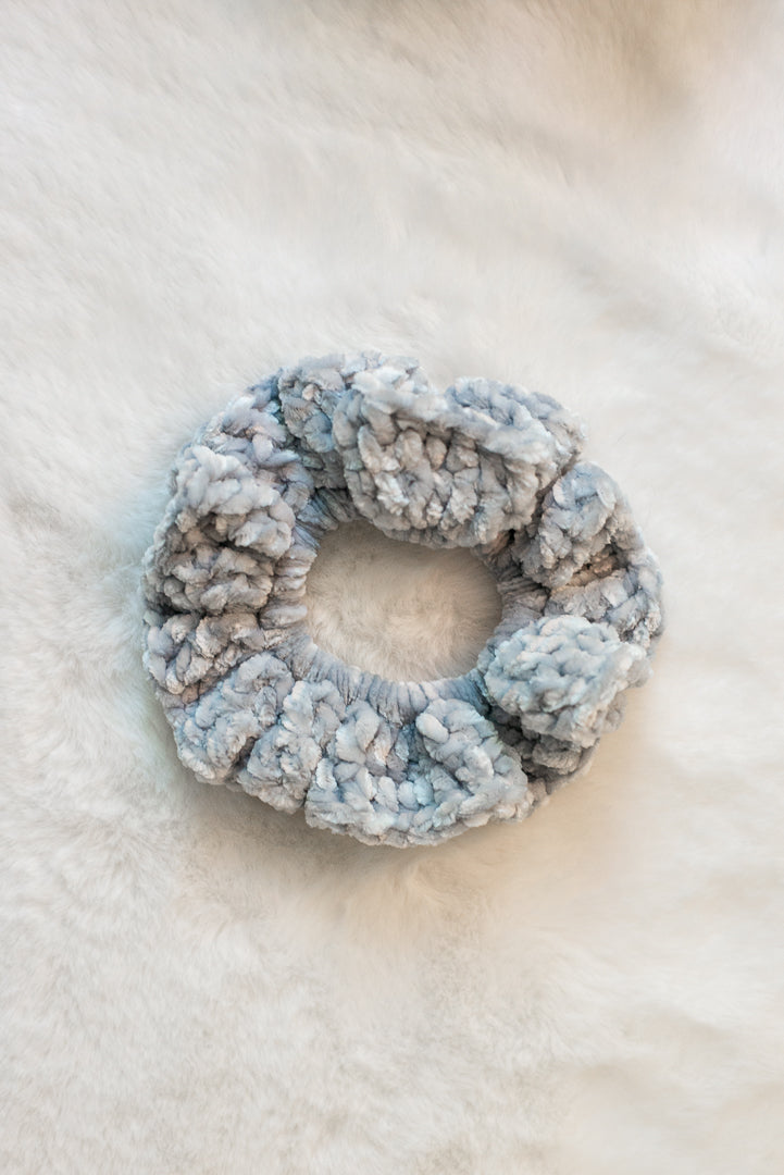 Jumbo Velvet Scrunchie