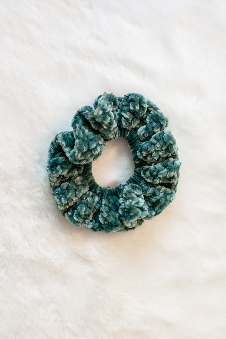 Jumbo Velvet Scrunchie